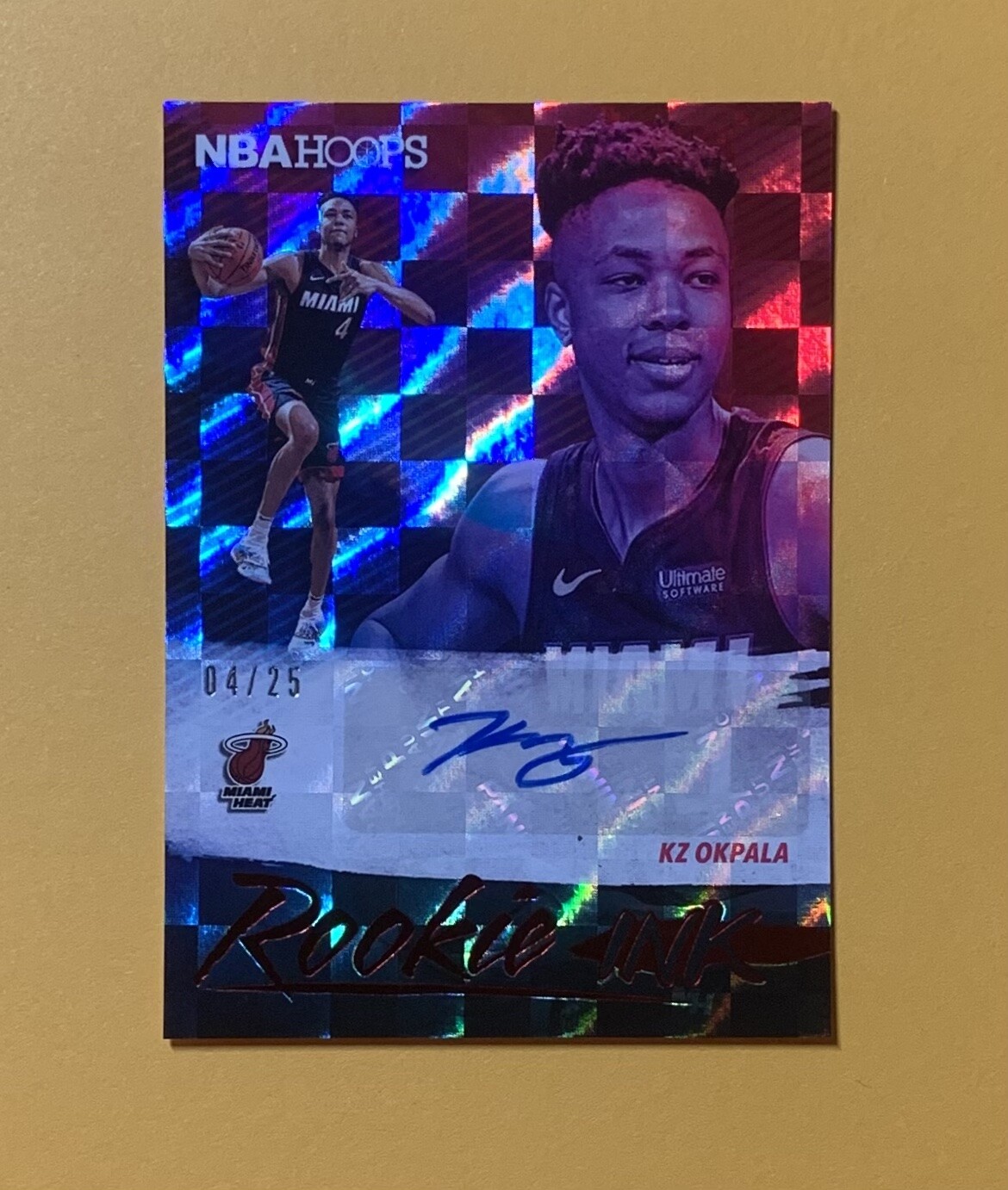2019-20 PANINI NBA HOOPS KZ OKPALA ROOKIE INK RED /25 #RI-KZO HEAT