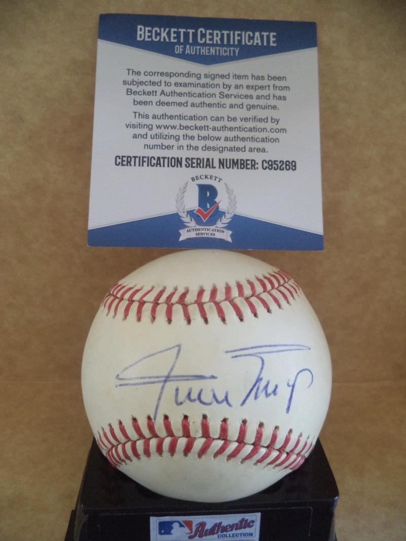 WIILIE MAYS GIANTS VINTAGE SIGNED AUTOGRAPHED N.L. BASEBALL BECKETT C95269