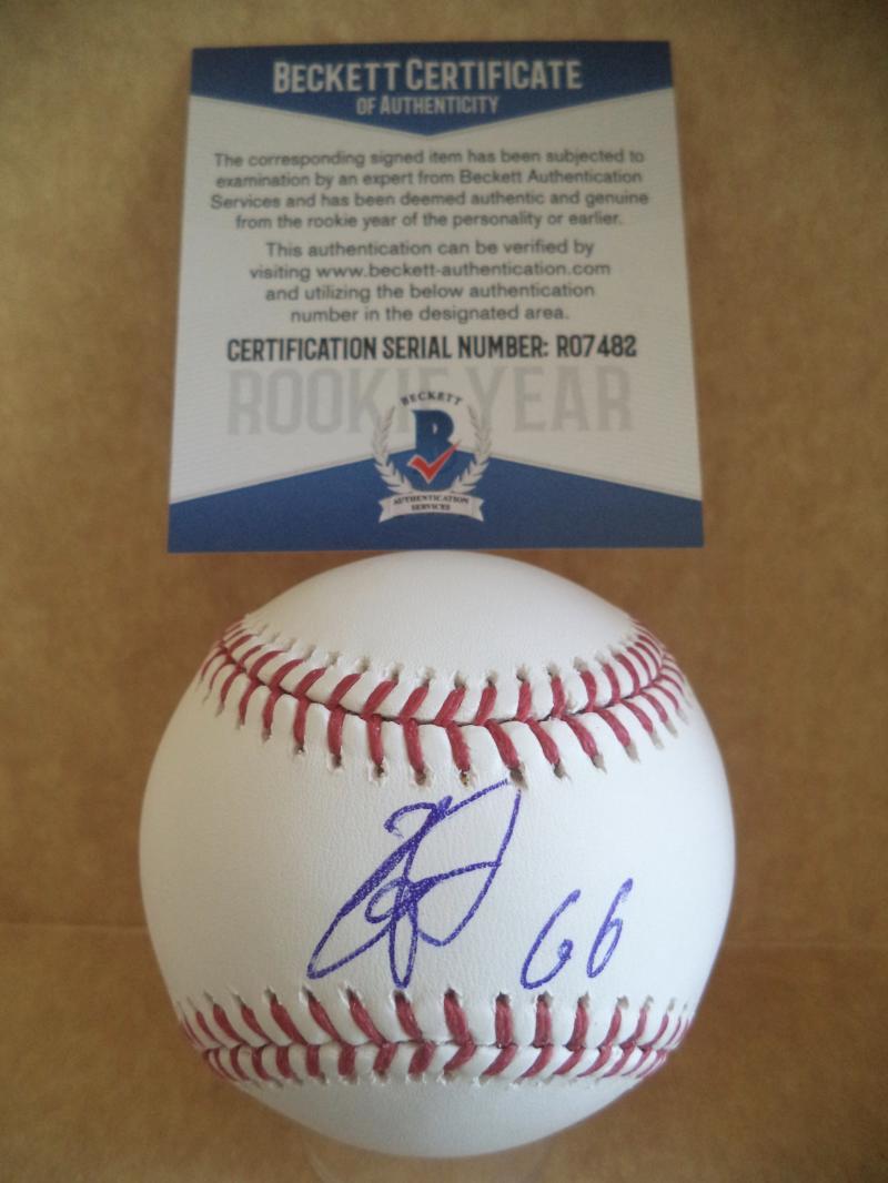 YOSHIHISA HIRANO ARIZ DIAMONDBACKS ROOKIE YEAR SIGNED ML BASEBALL BECKETT R07482 COLLECTIBLE MEMORABILIA