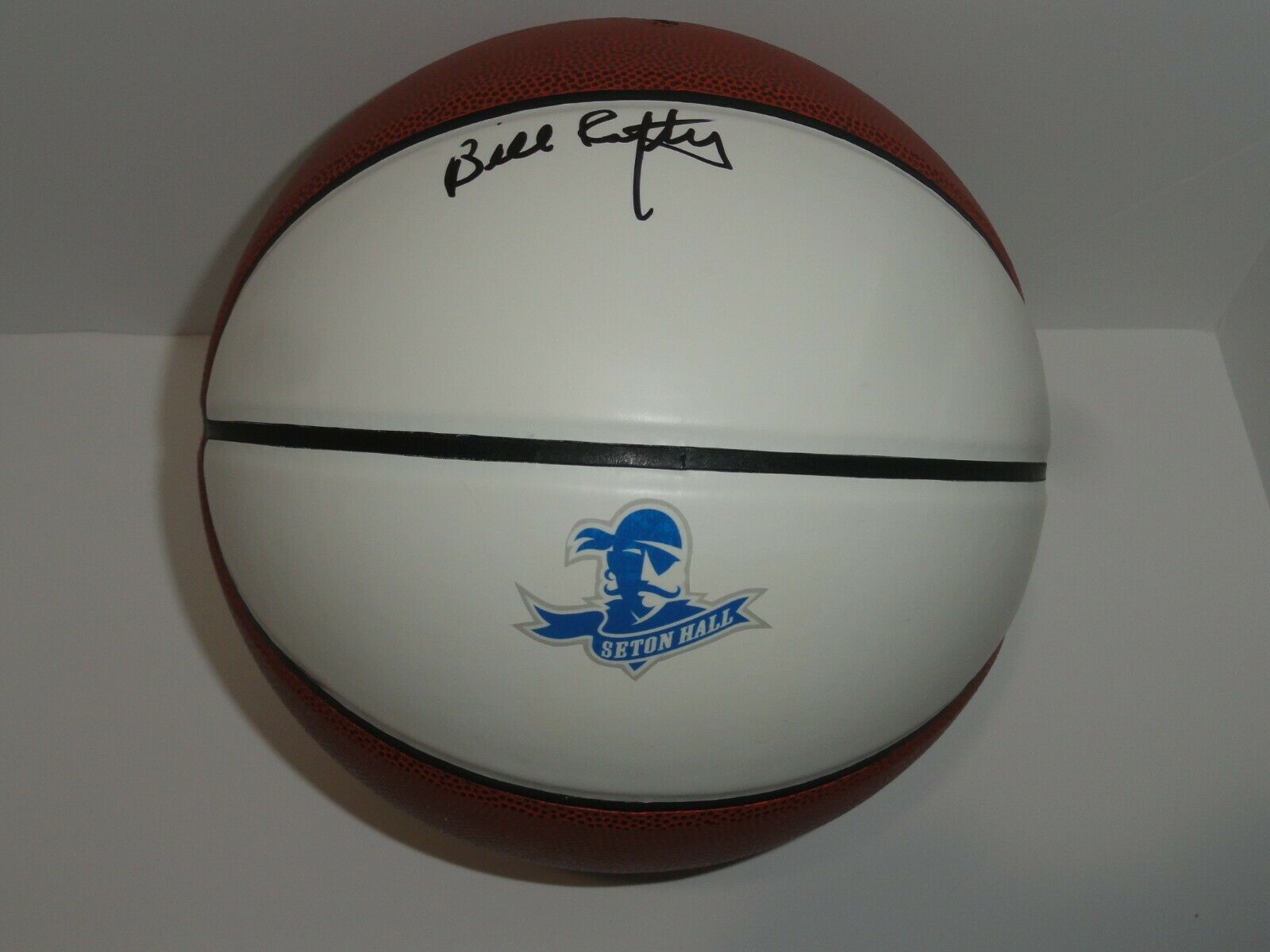 BILL RAFTERY SIGNED BASKETBALL SETON HALL PIRATES LEGENDARY ANNOUNCER ...