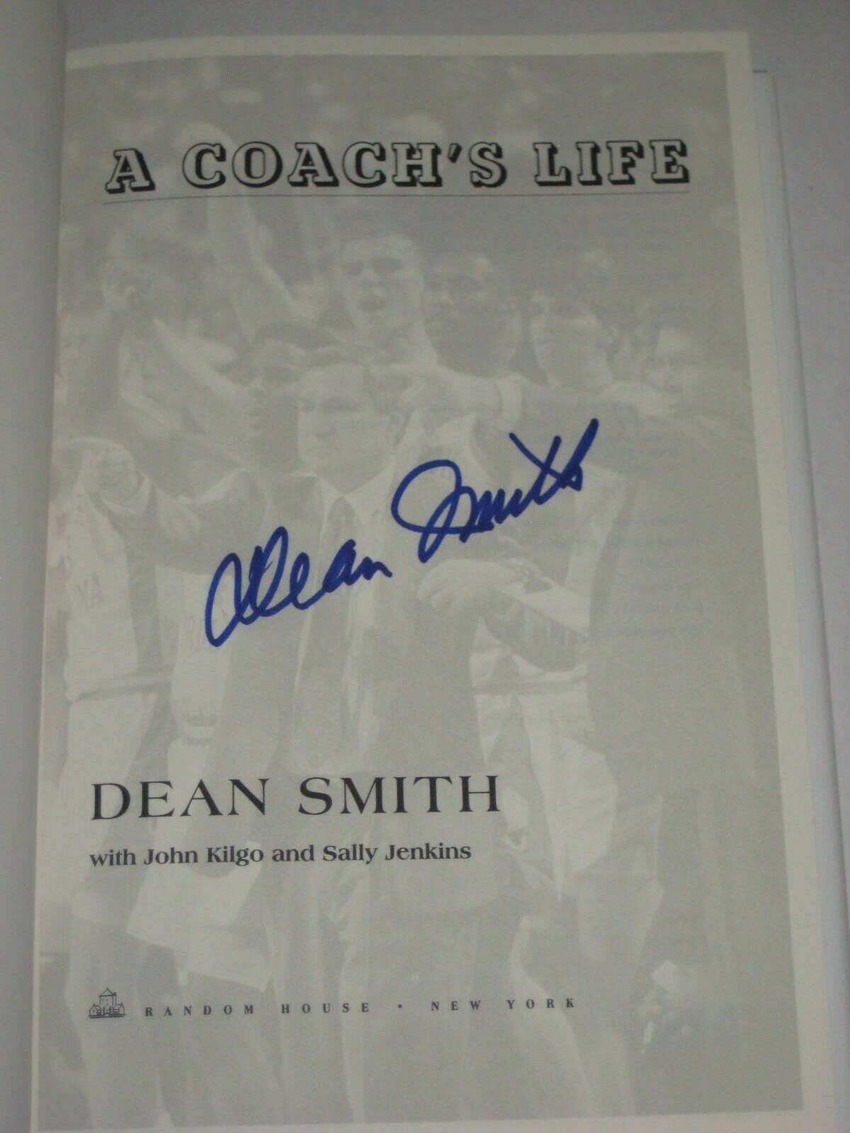 Coach DEAN SMITH Signed A COACH'S LIFE Hardcover Book w/ Beckett COA - 1st Ed.