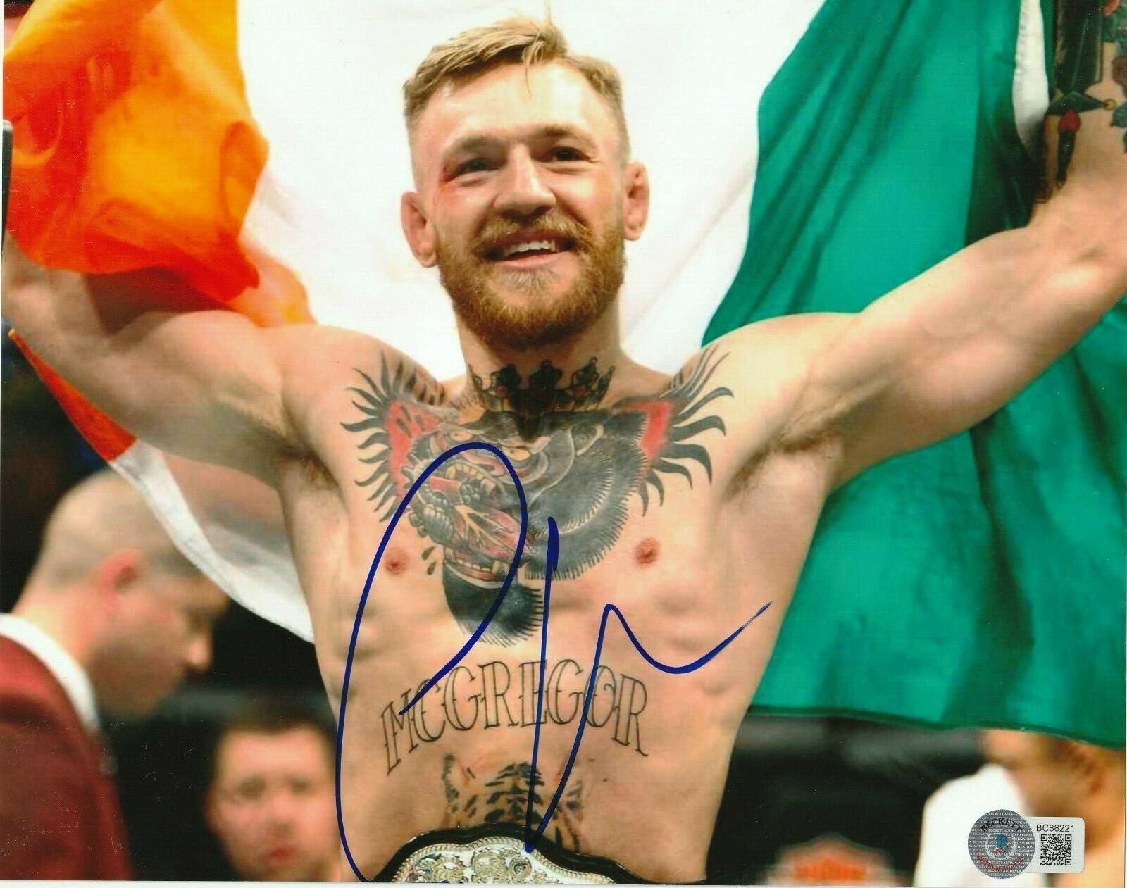 Gant UFC Dédicacé Par Conor McGregor – Encadré – Certifié Beckett – Collection