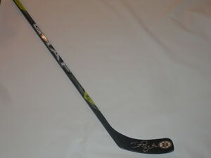 DAVID BACKES SIGNED FULL-SIZE HOCKEY STICK BOSTON BRUINS PROOF AUTOGRAPHED COLLECTIBLE MEMORABILIA