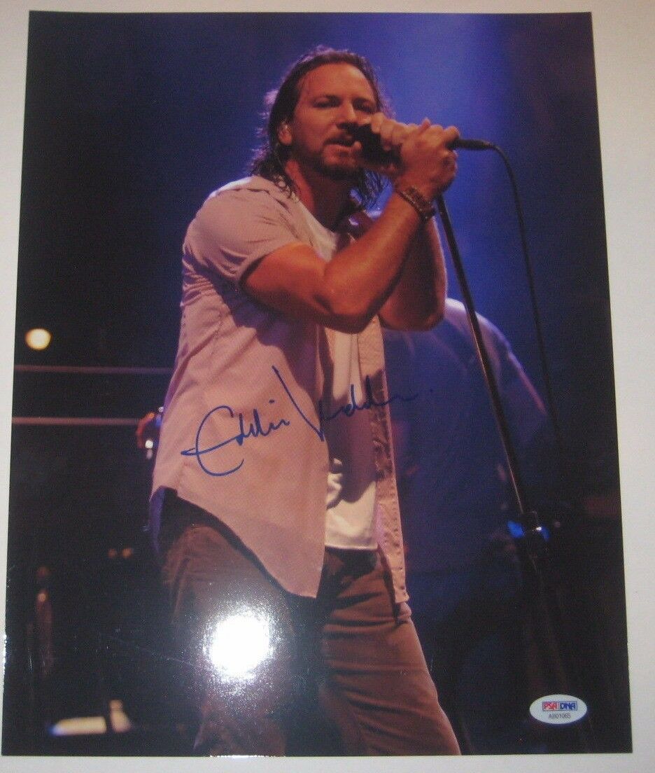 EDDIE VEDDER (Pearl Jam) Signed 11x14 PHOTO W/ PSA LOA & Graded 10 ...