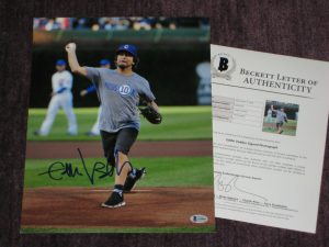 EDDIE VEDDER (PEARL JAM) SIGNED CUBS 1ST PITCH 11×14 PHOTO WITH BECKETT LOA COLLECTIBLE MEMORABILIA