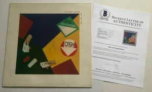 ELTON JOHN SIGNED 21 AT 33 LP ALBUM COVER W/ BECKETT BAS LOA COLLECTIBLE MEMORABILIA