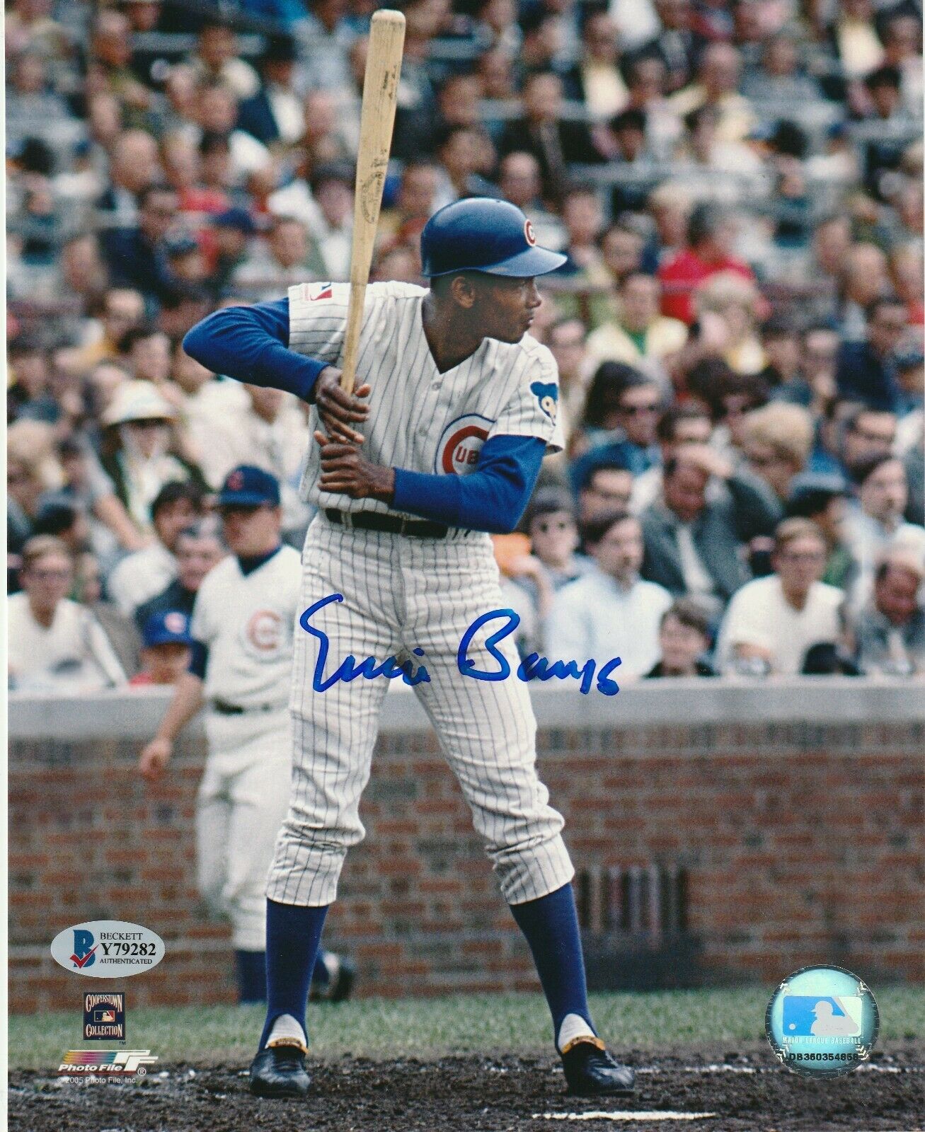 ERNIE BANKS Signed Chicago CUBS 8x10 PHOTO with Beckett COA (BAS ...