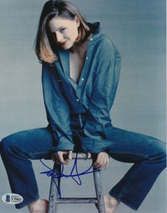 JODIE FOSTER SIGNED 8×10 PHOTO WITH BECKETT COA COLLECTIBLE MEMORABILIA