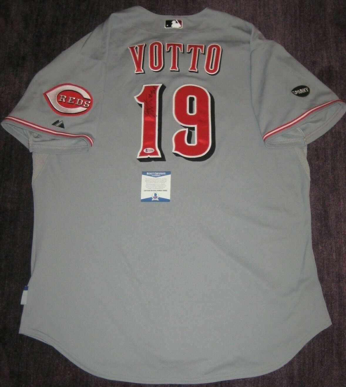 Joey Votto Signed Game Used Reds Cap Hat Auto Beckett BAS Witnessed WN26308