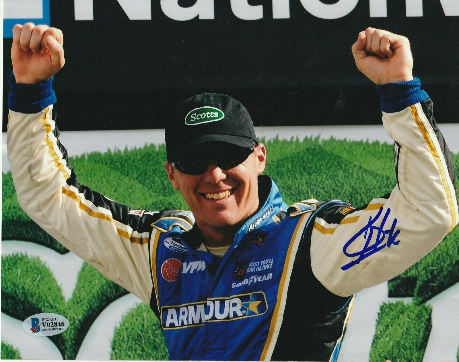 KEVIN HARVICK Signed 8x10 PHOTO w/ Beckett COA | Autographia