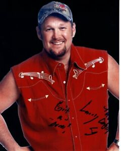 LARRY THE CABLE GUY SIGNED 8×10 PHOTO W/ HOLOGRAM COA GREAT CONTENT COLLECTIBLE MEMORABILIA