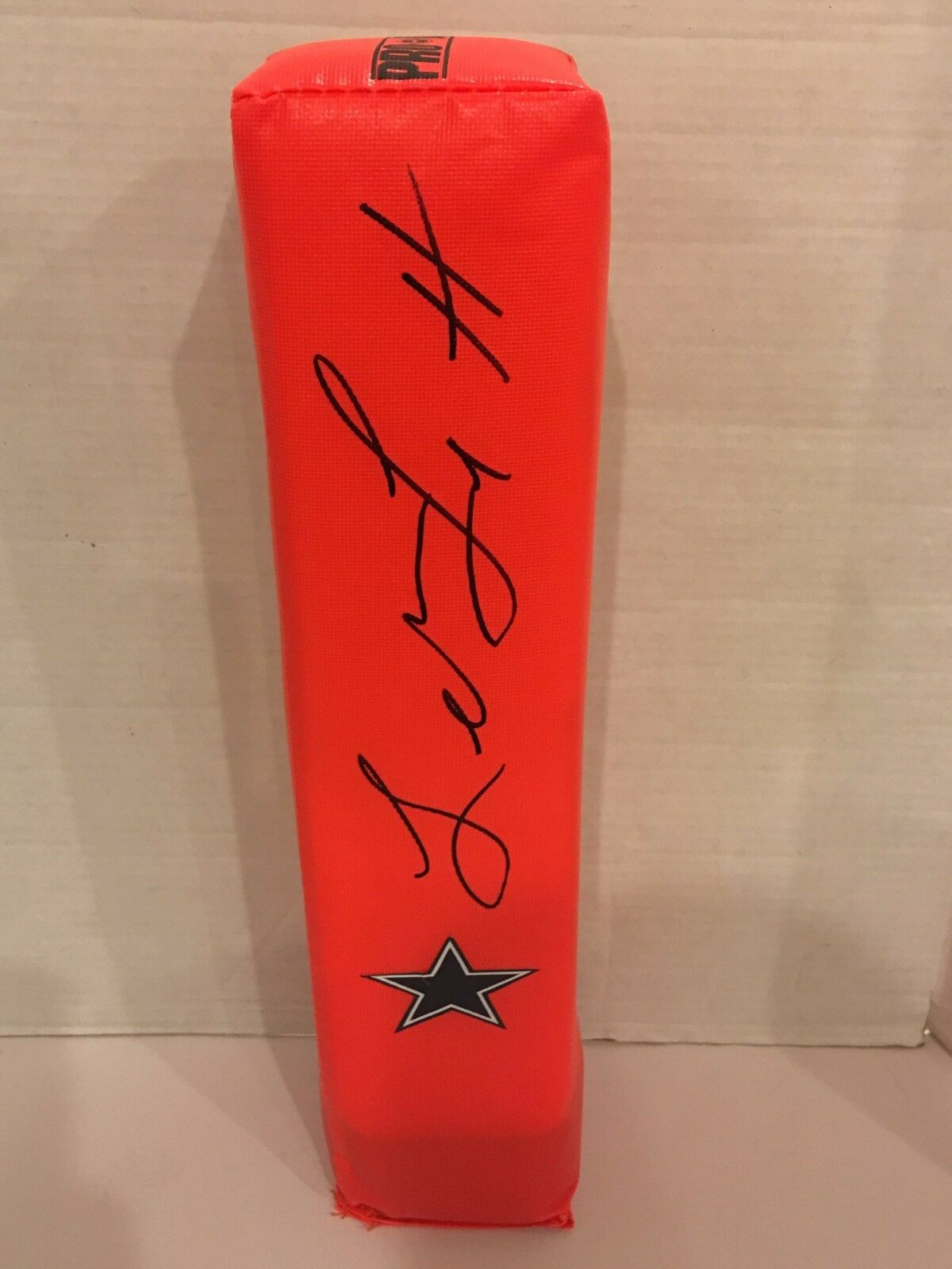 LEON LETT SIGNED TOUCHDOWN PYLON DALLAS COWBOYS FOOTBALL SUPER BOWL LEON LETT SIGNED TOUCHDOWN PYLON DALLAS COWBOYS FOOTBALL SUPER BOWL