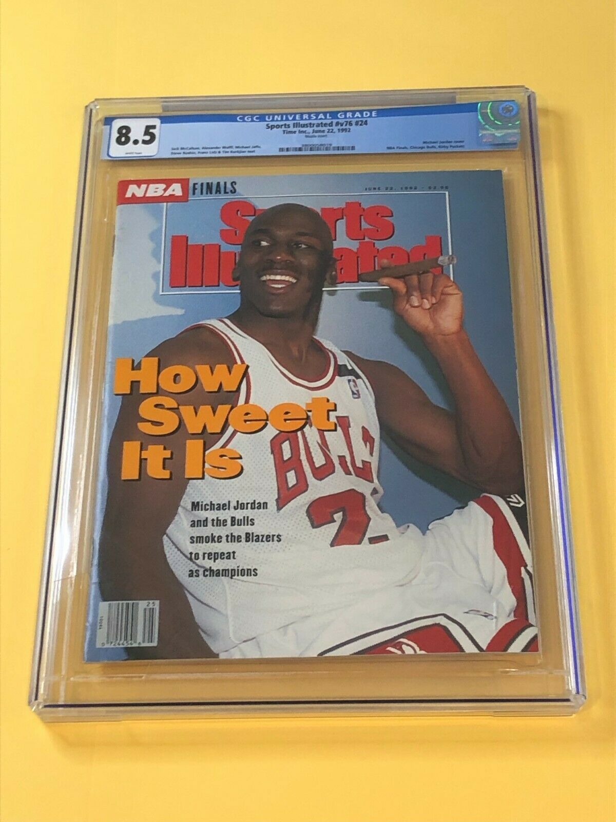 MICHAEL JORDAN SPORTS ILLUSTRATED Magazine CGC 8.5 HOW SWEET COVER 6/22