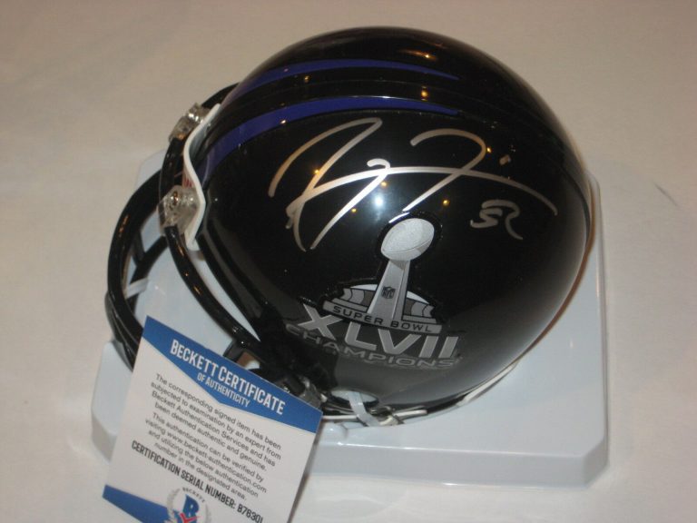 RAY LEWIS SIGNED RAVENS SUPER BOWL CHAMPS MINI-HELMET W/ BECKETT COA COLLECTIBLE MEMORABILIA