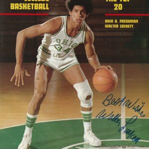 WALTER LUCKETT Signed 11/27/72 SPORTS ILLUSTRATED w/ Beckett COA (NO Label)
