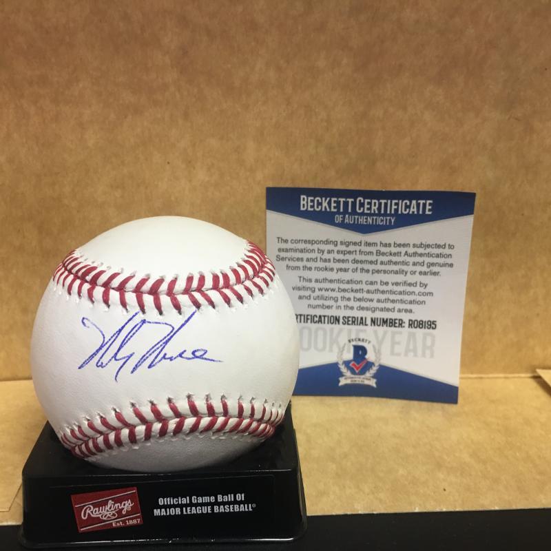 MICKEY MONIAK PHILADELPHIA PHILLIES SIGNED M.L. BASEBALL ROOKIE YEAR BECKETT COA