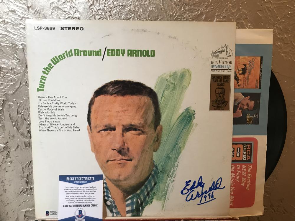 EDDY ARNOLD TURN THE WORLD AROUND SIGNED VINYL LP RECORD BECKETT C76602