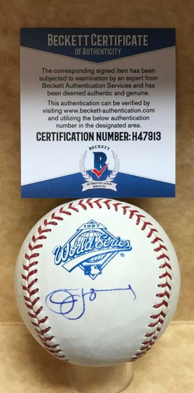 JIM LEYLAND FLORIDA MARLINS SIGNED 1997 WORLD SERIES BASEBALL BECKETT H47913