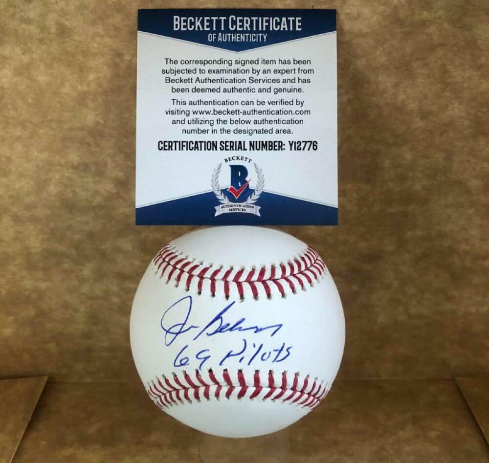 JOHN GELNAR 69 PILOTS SIGNED AUTOGRAPHED M.L. BASEBALL BECKETT Y12776