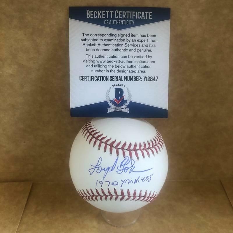 LOYD COLSON 1970 YANKEES SIGNED AUTOGRAPHED M.L. BASEBALL BECKETT Y12847