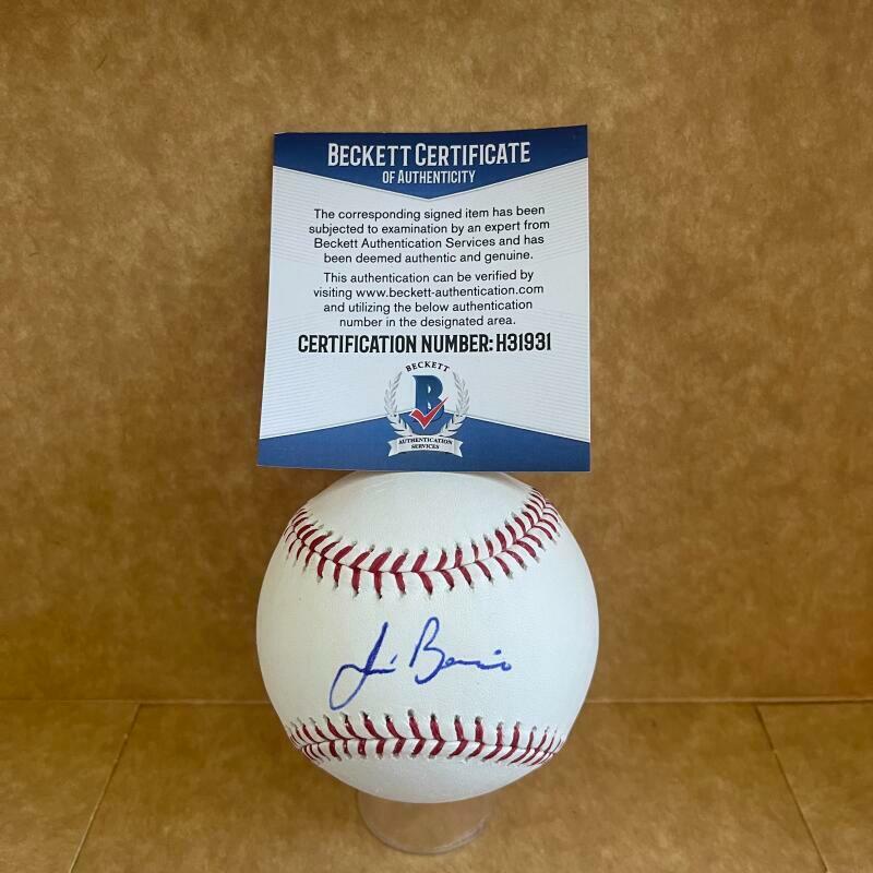 JOSE BERRIOS TORONTO BLUE JAYS SIGNED AUTOGRAPHED M.L. BASEBALL BAS H31931
