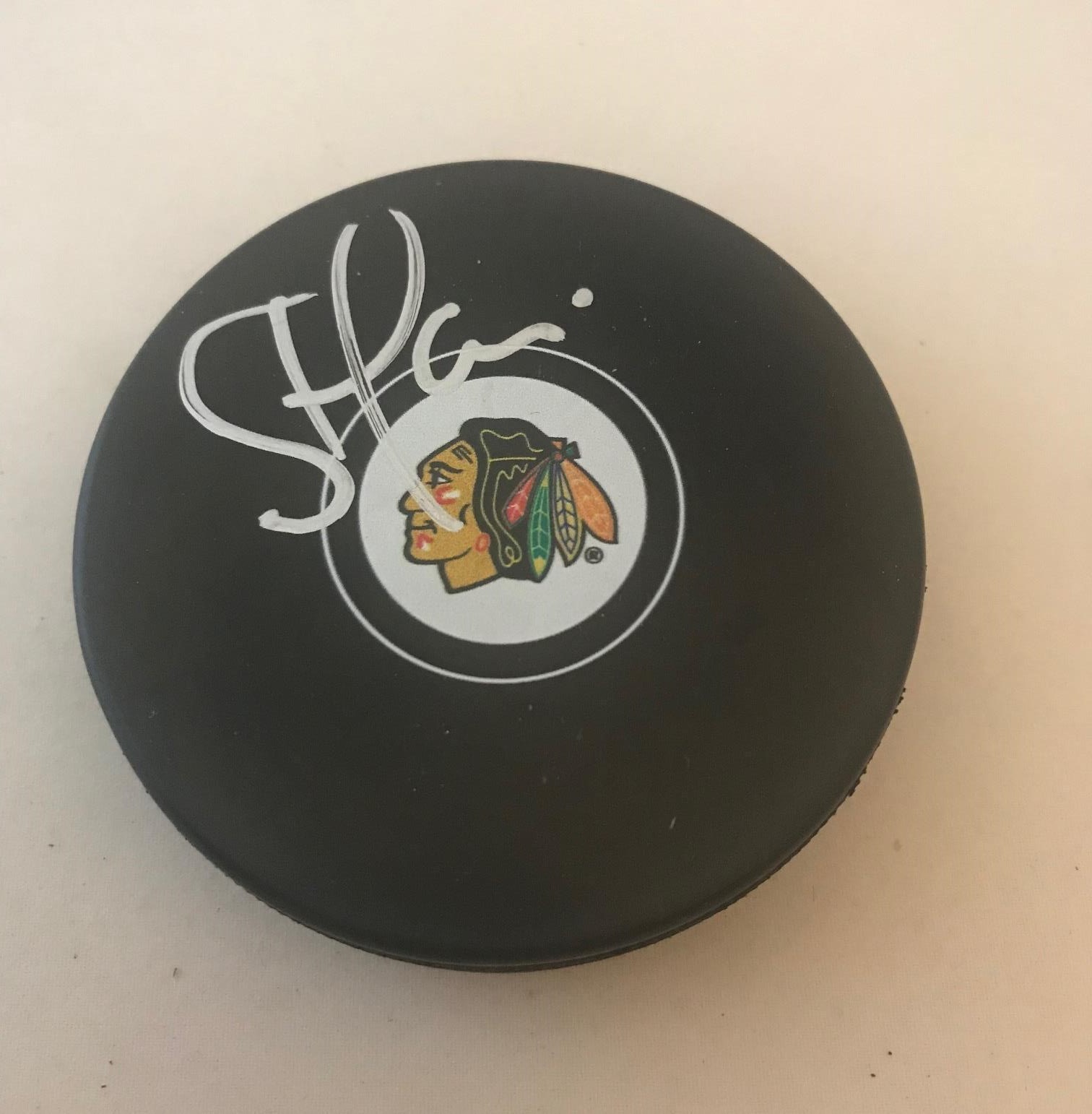 Steve Larmer signed Chicago Blackhawks puck autographed Hawks