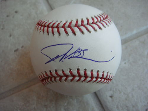 DONTRELLE WILLIS MARLINS/GIANTS SIGNED OFFICIAL ML BALL