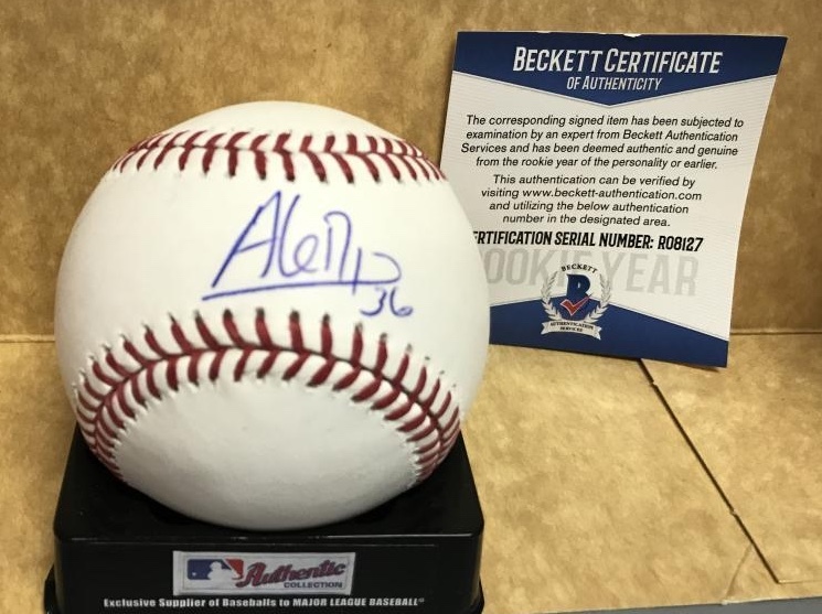 ALEDMYS DIAZ ST. LOUIS CARDINALS SIGNED M.L. BASEBALL ROOKIE YEAR BECKETT COA