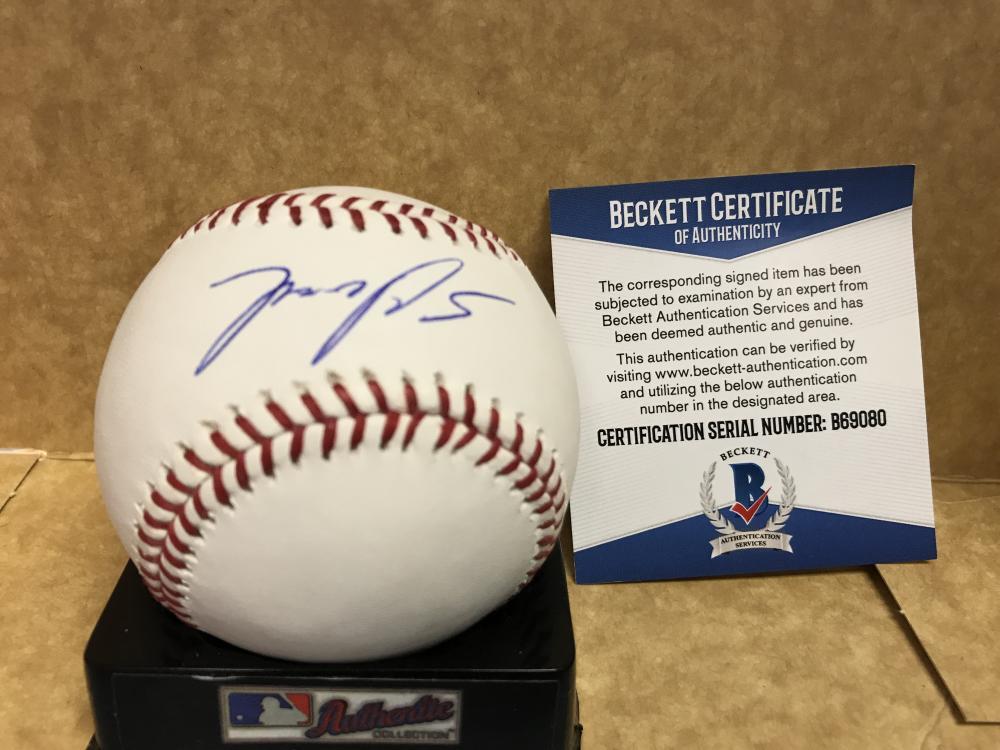 MIGUEL SANO MINNESOTA TWINS SIGNED M.L. BASEBALL BECKETT AUTH. B69080