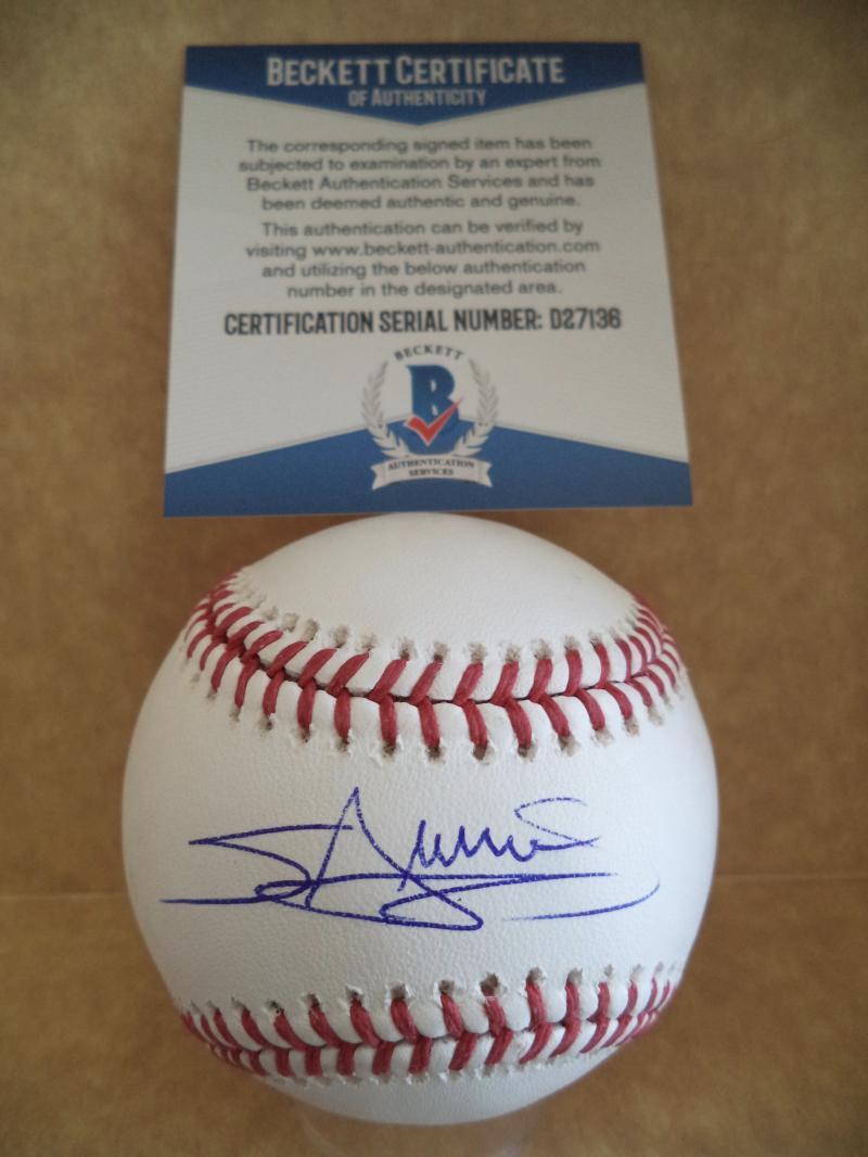 MIGUEL SANO MINNESOTA TWINS SIGNED AUTOGRAPHED ML BASEBALL BECKETT D27136