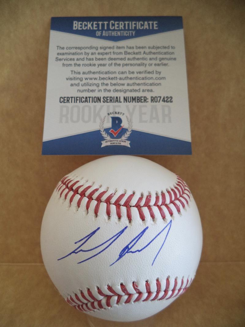 LUIZ GOHARA ATLANTA BRAVES ROOKIE YEAR SIGNED AUTO M.L BASEBALL BECKETT R07422