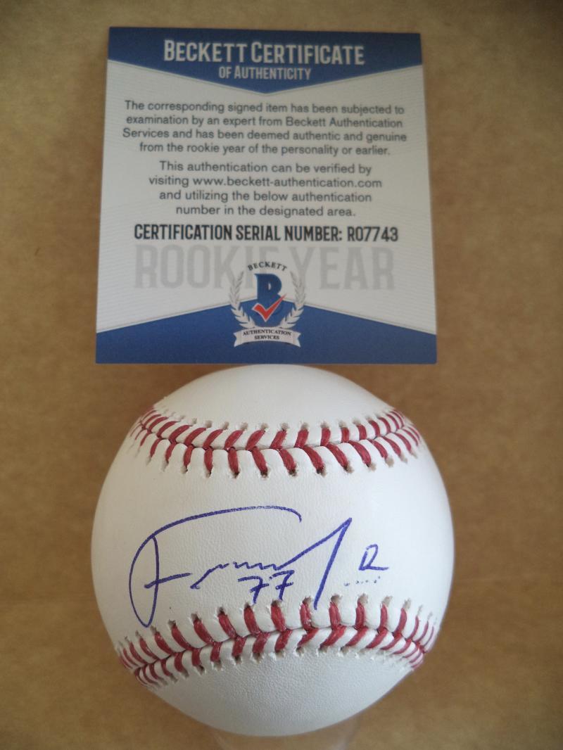 FERNANDO ROMERO MINNESOTA TWINS ROOKIE YEAR SIGNED ML BASEBALL BECKETT R07743