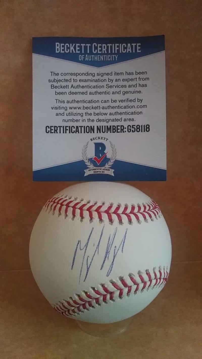 MIGUEL ANDUJAR NEW YORK YANKEES SIGNED AUTO M.L. BASEBALL BECKETT G58118