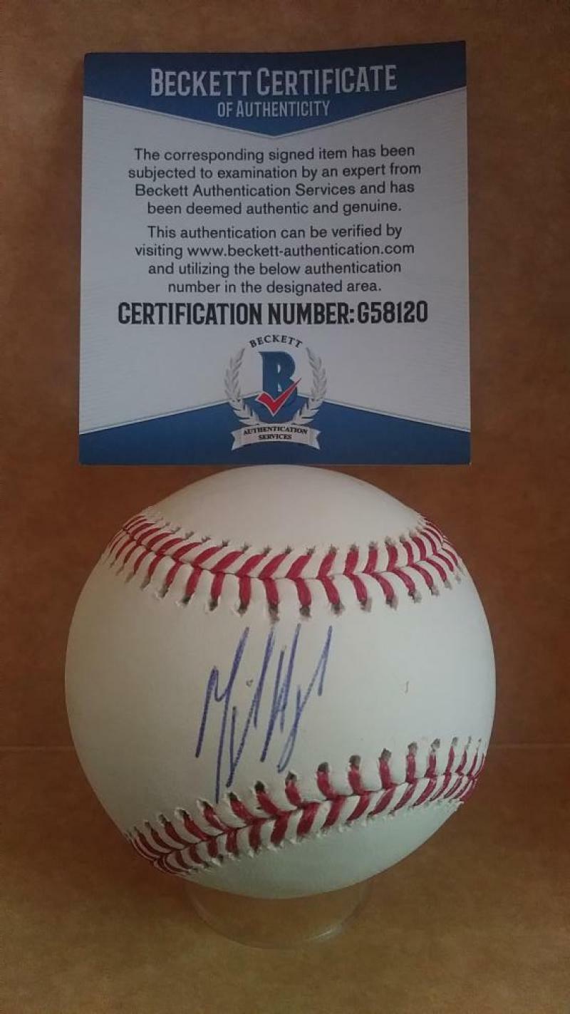 MIGUEL ANDUJAR NEW YORK YANKEES SIGNED AUTO M.L. BASEBALL BECKETT G58120