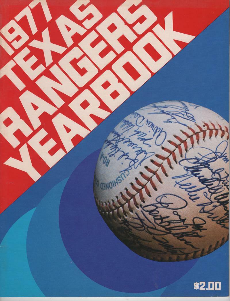1977 TEXAS RANGERS YEARBOOK GREAT CONDITION COLOR PICTURES 40 PAGES COLLECTIBLE MEMORABILIA