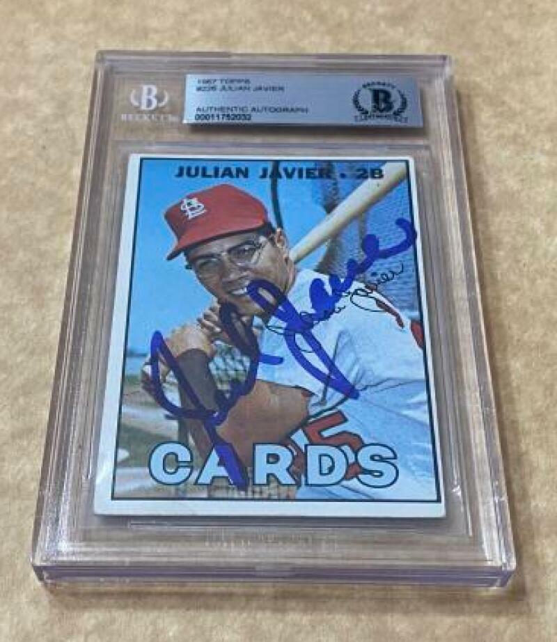 1967 TOPPS JULIAN JAVIER #226 CARDINALS SIGNED CARD BECKETT AUTO VINTAGE COLLECTIBLE MEMORABILIA