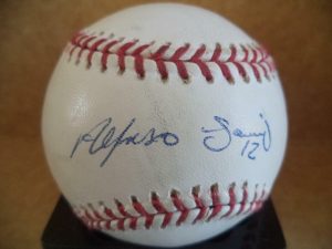 ALFONSO SORIANO #12 YANKEES/CUBS SIGNED AUTOGRAPHED M.L. BASEBALL COA COLLECTIBLE MEMORABILIA