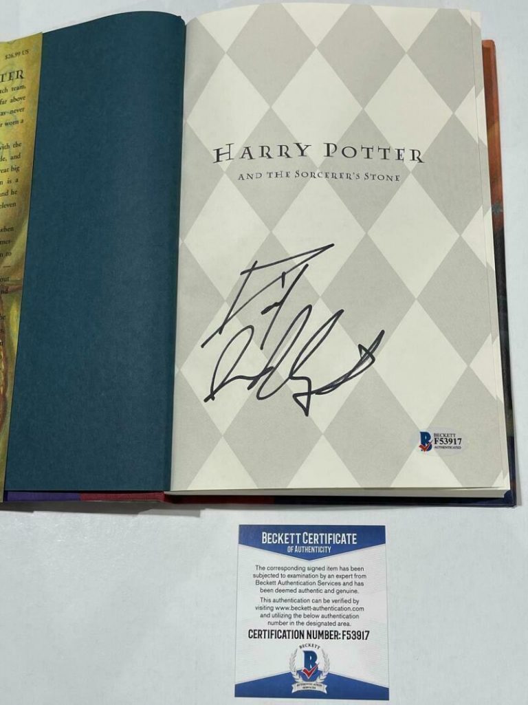 https://autographia-uploads.s3.amazonaws.com/uploads/2022/02/daniel-radcliffe-signed-harry-potter-and-the-sorcerer-8217-s-stone-book-beckett-28-autograph-collectible-memorabilia-175141681771-768x1025.jpeg