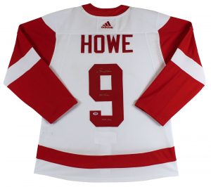 RED WINGS GORDIE HOWE “MR. HOCKEY, HOF” SIGNED WHITE ADIDAS SIZE 54 JERSEY PSA COLLECTIBLE MEMORABILIA