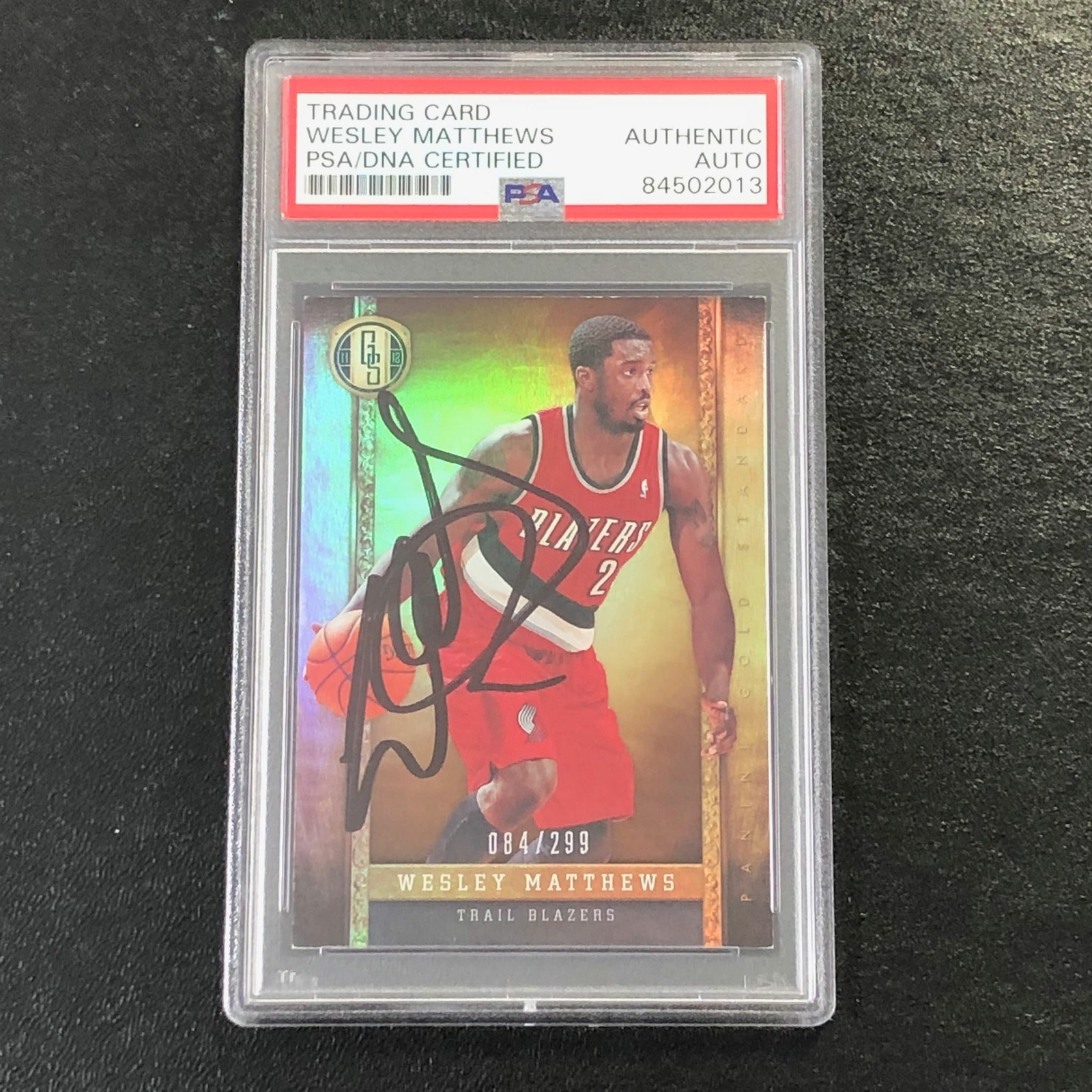 2011-12 Panini Gold Standard #123 Wesley Matthews Signed Card AUTO PSA Slabbed