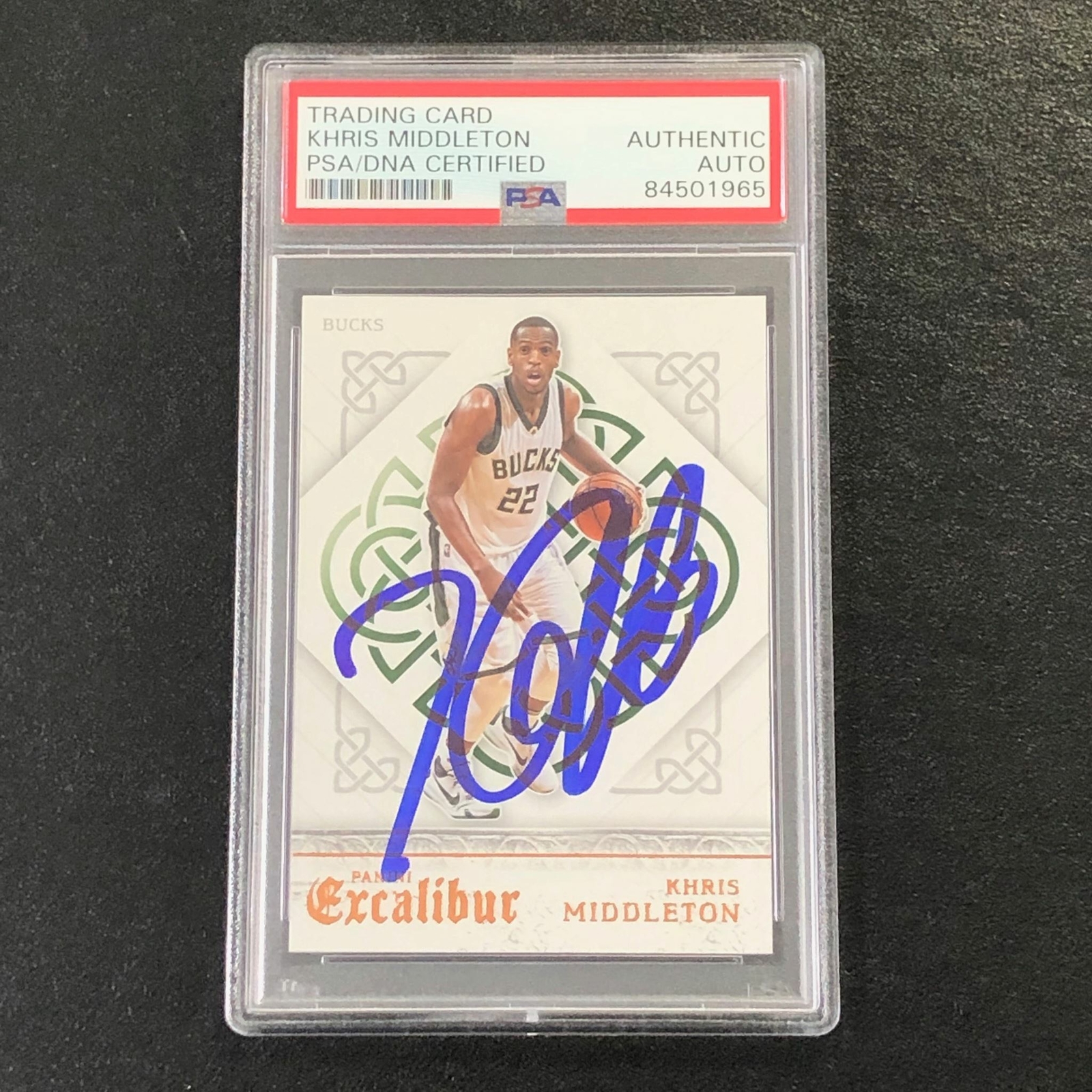 2015-16 Panini Excalibur #71 Khris Middleton Signed Card AUTO PSA/DNA Slabbed Bu