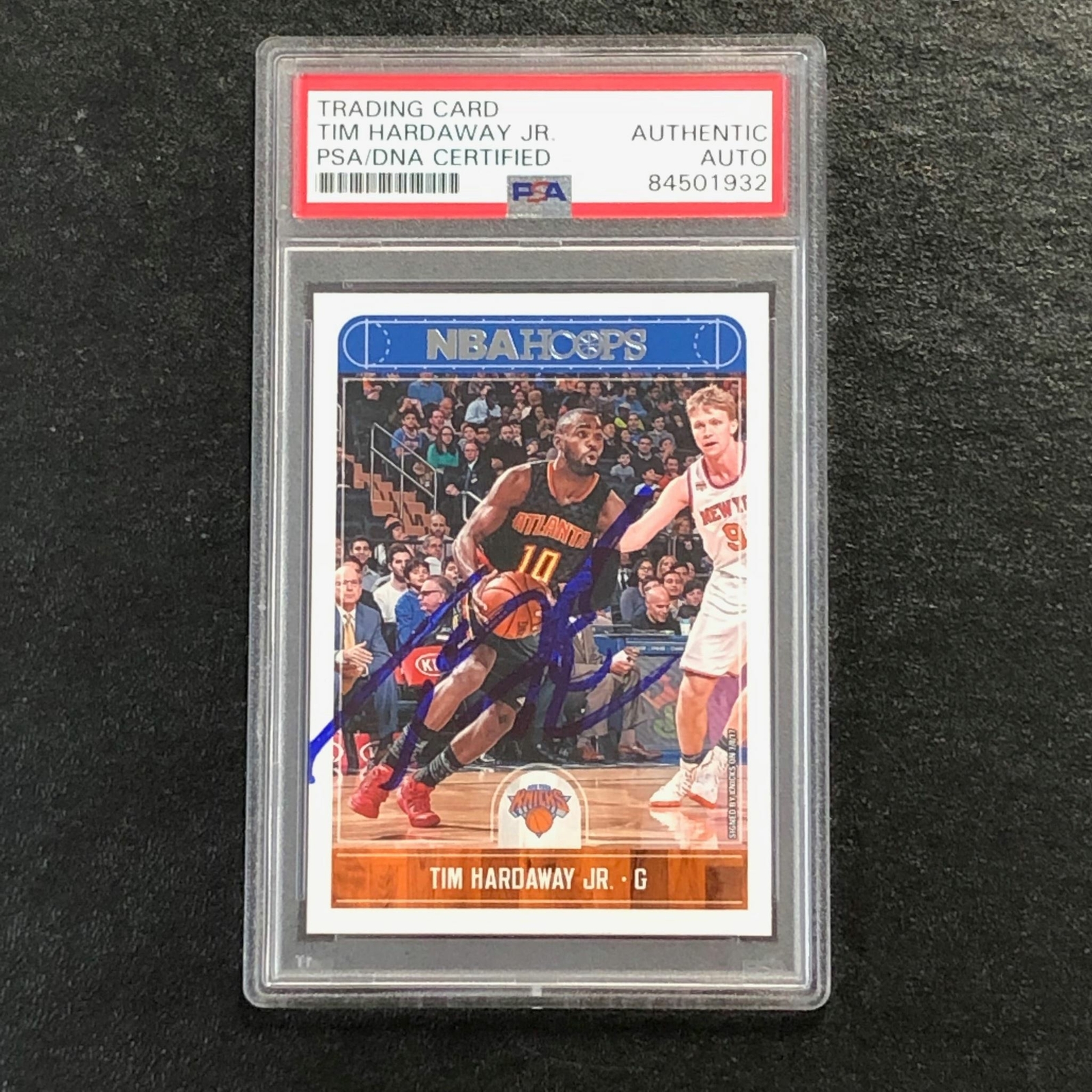 2017-18 NBA Hoops #60 Tim Hardaway Jr. Signed Card AUTO PSA Slabbed Knicks