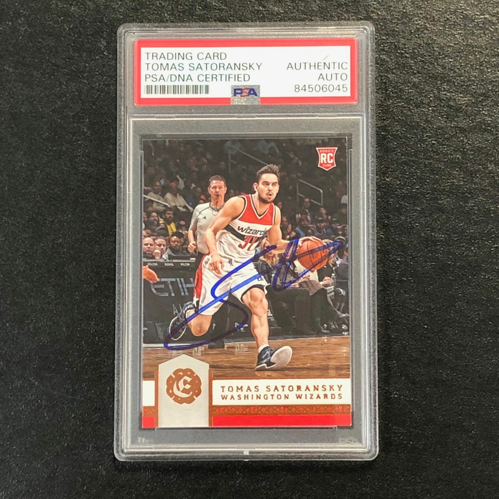 2016-17 Panini Excalibur #178 Tomas Satoransky Signed Card AUTO PSA Slabbed RC W
