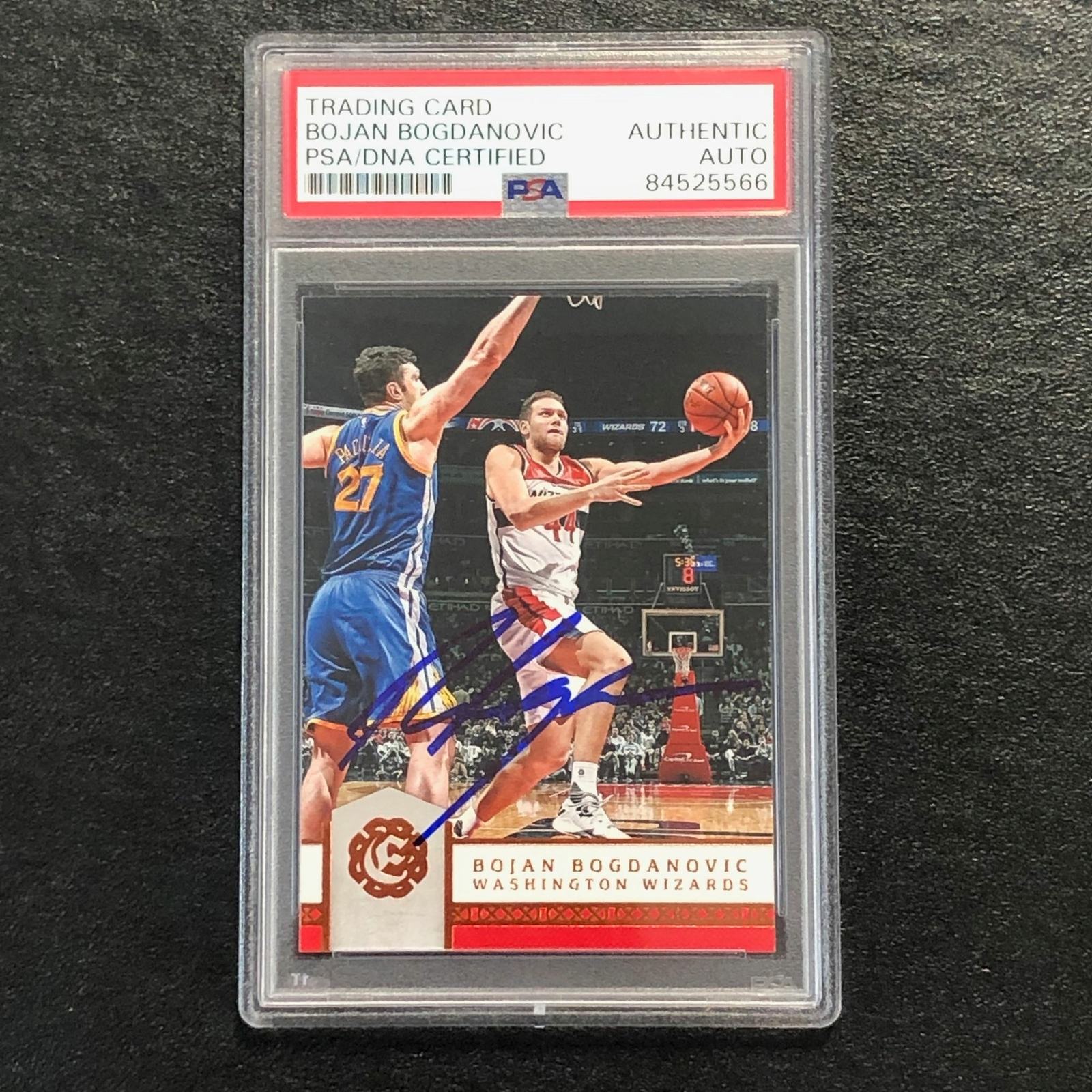 2016-17 Panini Excalibur #16 Bojan Bogdanovic Signed Card AUTO PSA Slabbed Wizar