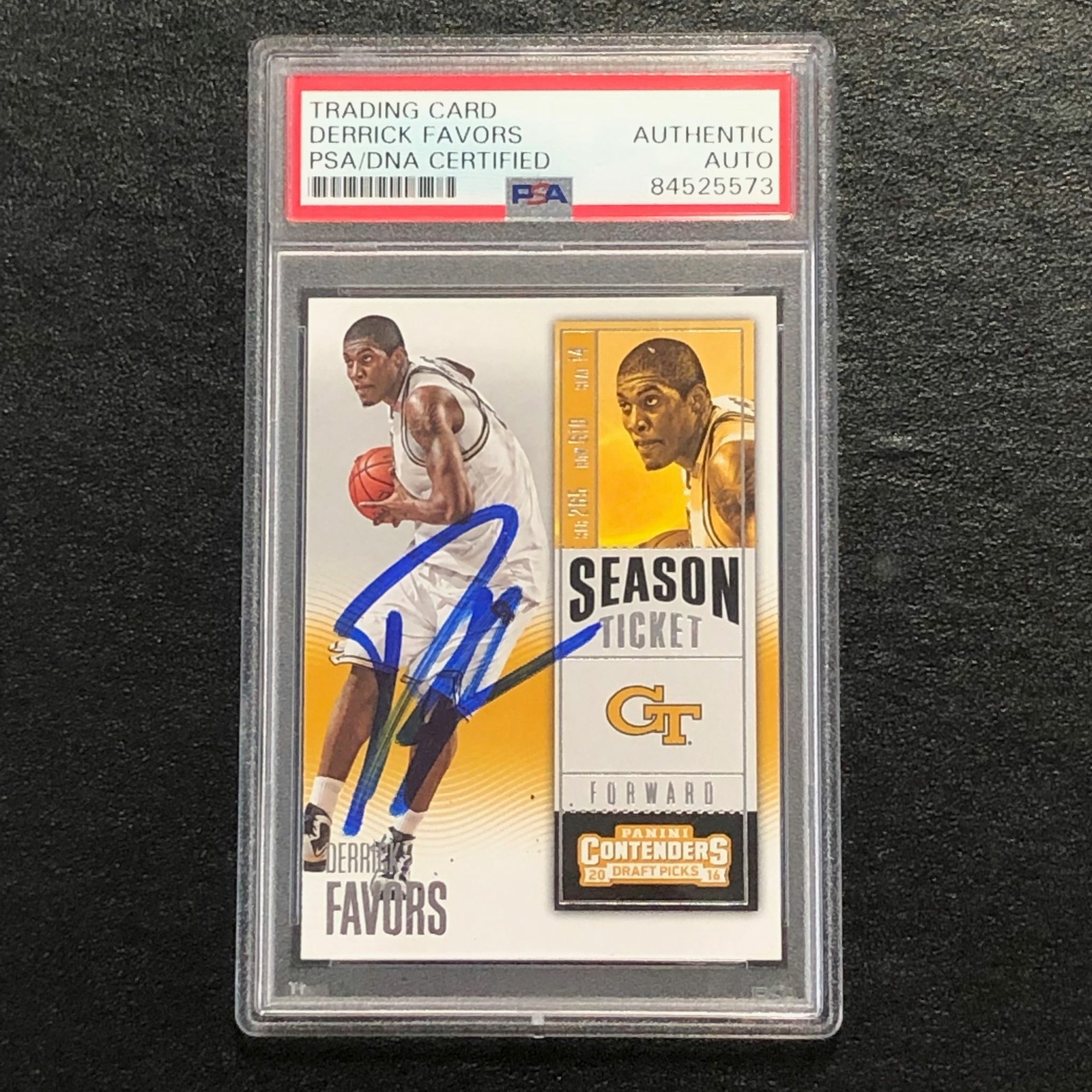 2015-16 Contenders Draft Picks #27 Derrick Favors Signed Card AUTO PSA Slabbed G