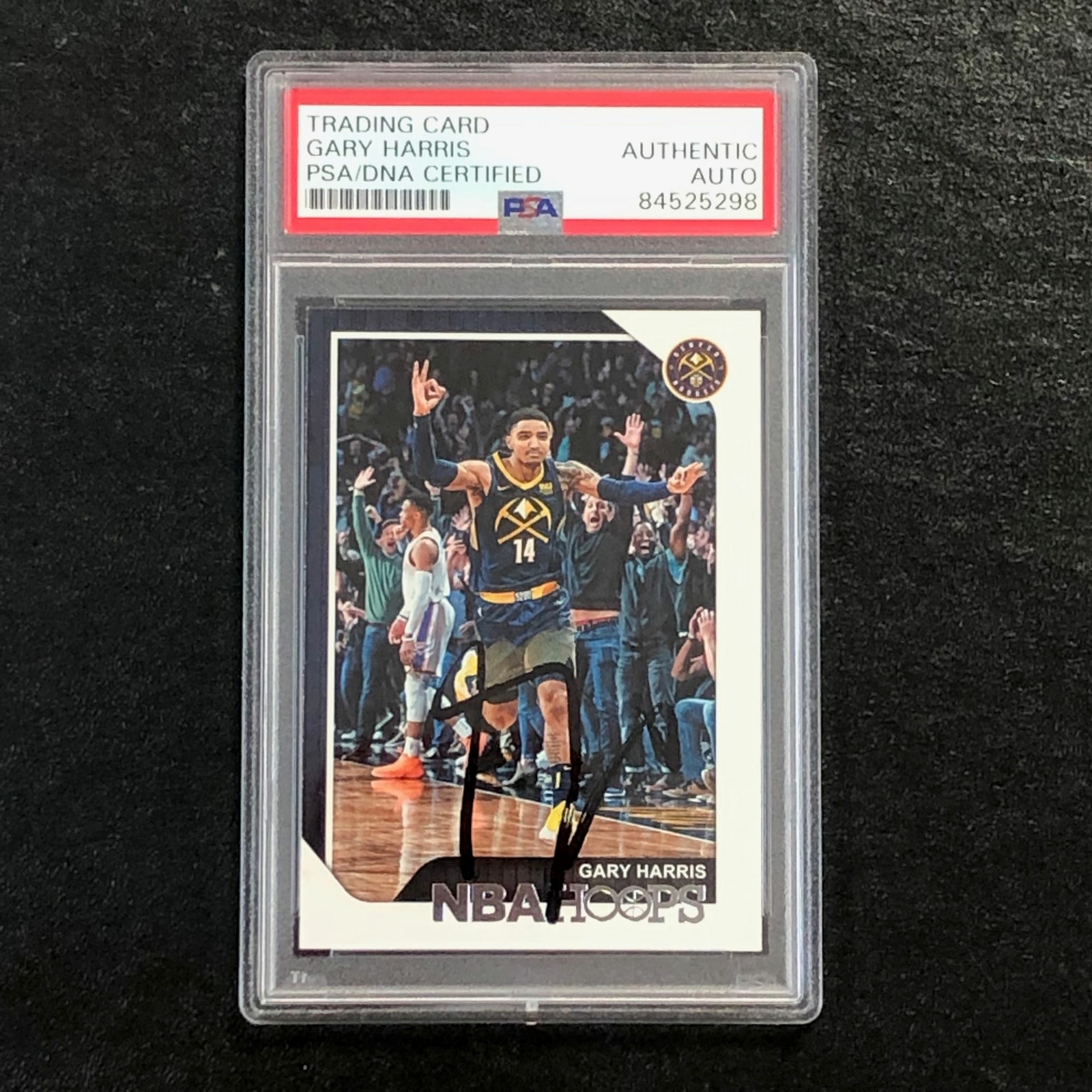 2018-19 NBA Hoops #12 Gary Harris signed Auto Card PSA/DNA Slabbed Nuggets