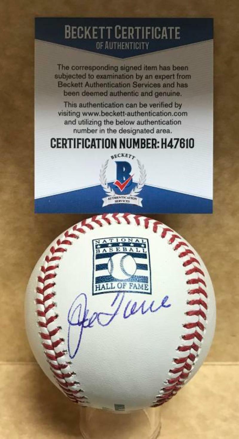 JOE TORRE YANKEES/BRAVES SIGNED AUTO HALL OF FAME BASEBALL BECKETT H47610