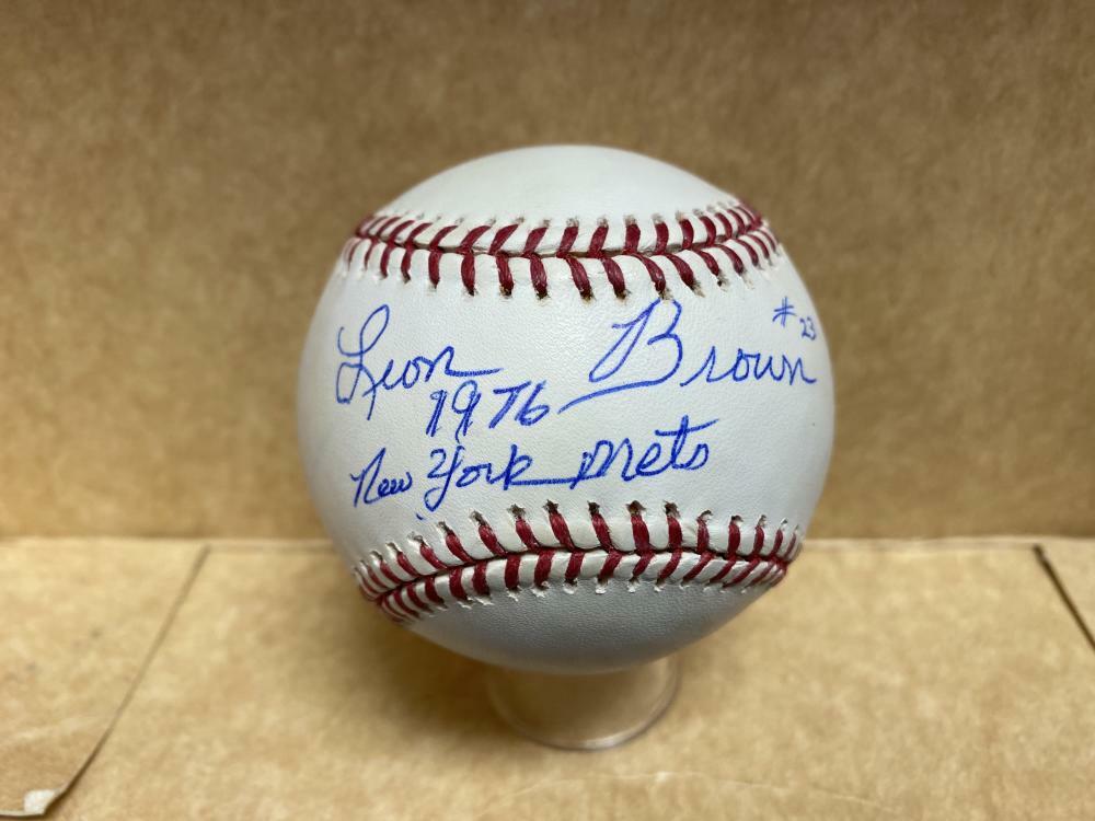 LEON BROWN 1976 NEW YORK METS #21 SIGNED AUTOGRAPHED M.L. BASEBALL W/ COA