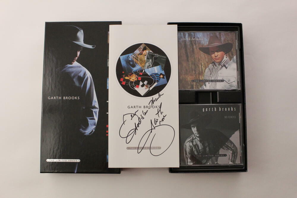 GARTH BROOKS SIGNED AUTOGRAPH CD BOX SET THE LIMITED SERIES COUNTRY MUSIC W/ JSA