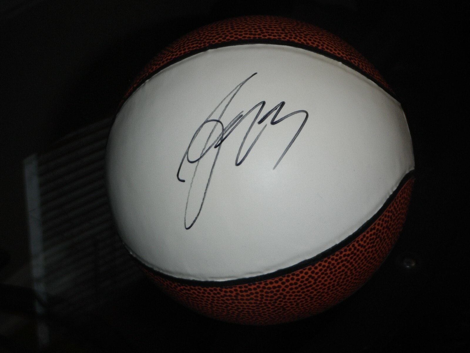 FRED VANVLEET SIGNED MINI WHITE PANEL BASKETBALL TORONTO RAPTORS WICHITA STATE